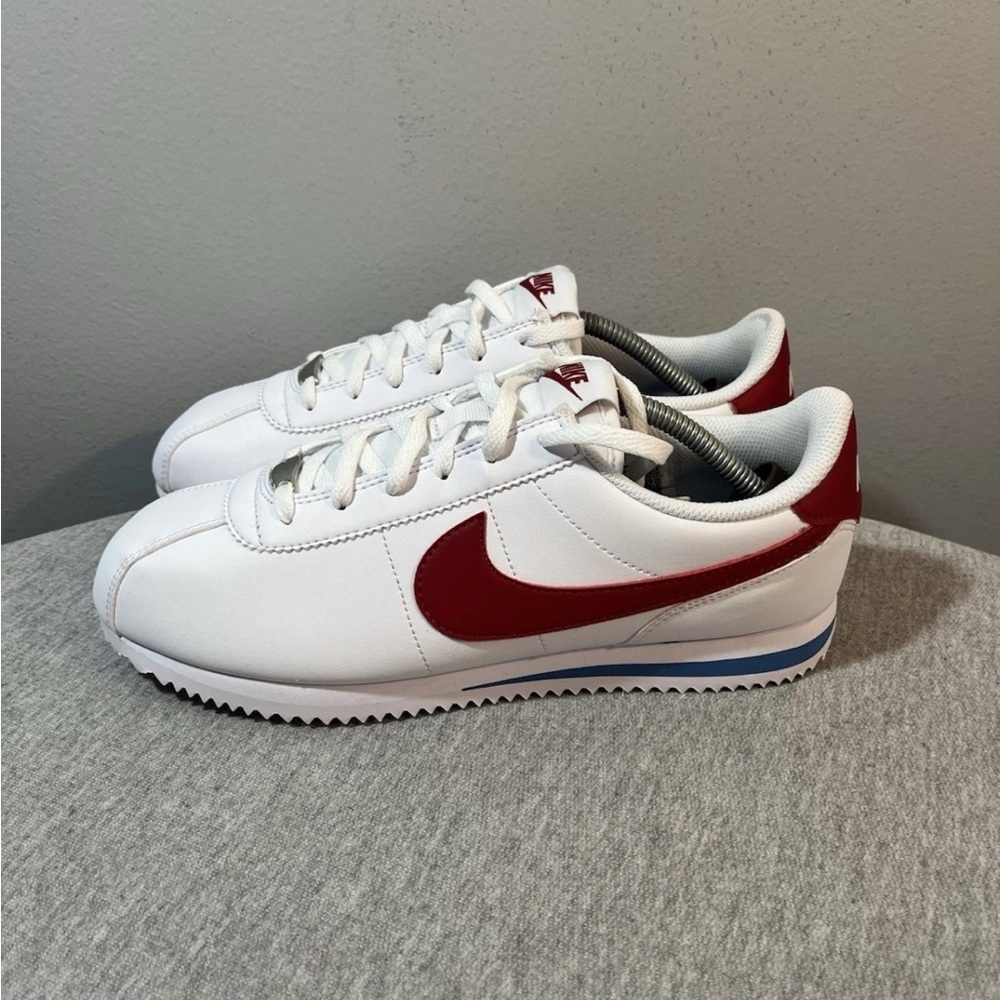 Nike Cortez GS White Red Blue Sneaker Size 7Y/Women 8.5 DM0950-115 - Picture 4 of 11